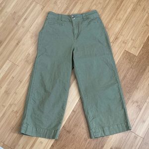 A new day high rise crop pants